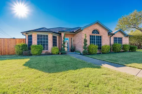 2340 Lesley Ln, Mesquite, TX 75181