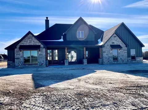 1321 Green Ridge Dr, Weatherford, TX 76085