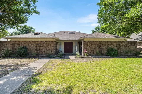 9722 Burleson Dr, Dallas, TX 75243