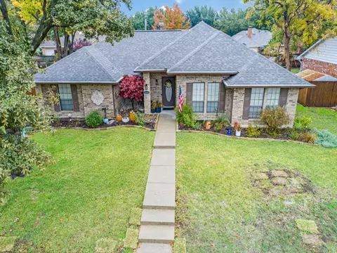 2418 Crestview Dr, Mckinney, TX 75071