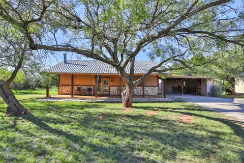 141 Pennington St #B, Buffalo Gap, TX 79508