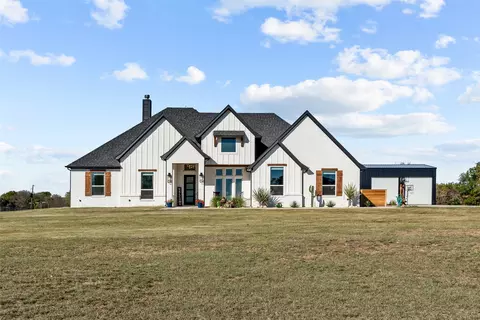 13950 Llano Dr, Weatherford, TX 76087