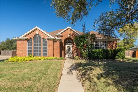 1357 Utica Ln, Lewisville, TX 75077