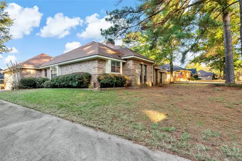 533 Spruce Dr, Reno, TX 75462