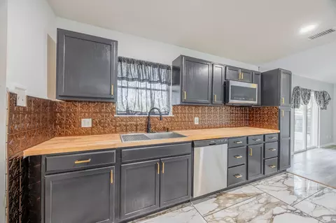600 Shelmar, Euless, TX 76039 photo 12
