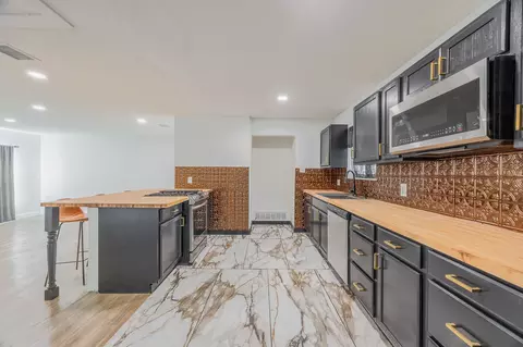 600 Shelmar, Euless, TX 76039 photo 9