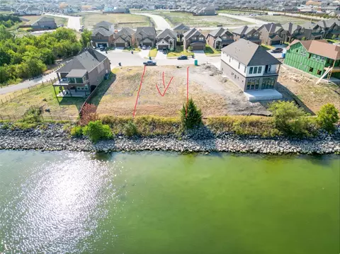 18027 Lake Ray Hubbard Dr, Forney, TX 75126