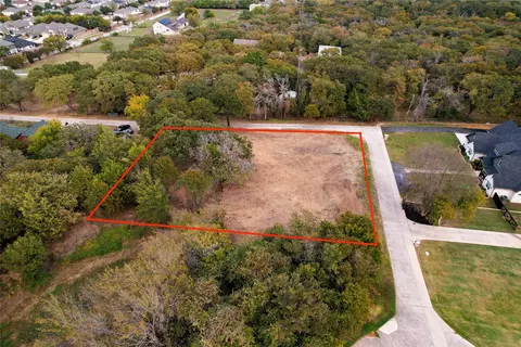 10209 Canary Ln, Fort Worth, TX 76244