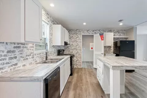 708 SW 16th St, Mineral Wells, TX 76067