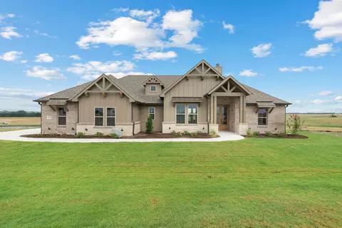 120 Emma Ct, Decatur, TX 76234