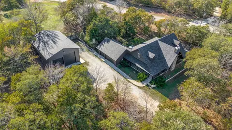 30 County Road 2250, Valley View, TX 76272