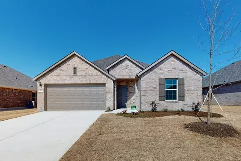 1129 Birchwood Dr, Crowley, TX 76036