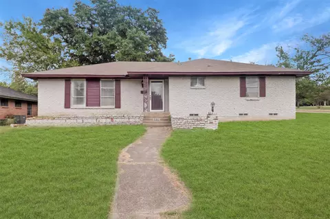 5922 Sumatra Dr, Dallas, TX 75241