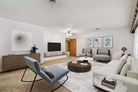 1107 Horseshoe Bnd, Irving, TX 75061