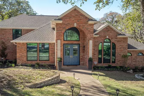 7015 Woodridge Dr, Flower Mound, TX 75022