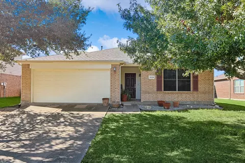 1424 Swan Ridge Dr, Sherman, TX 75092