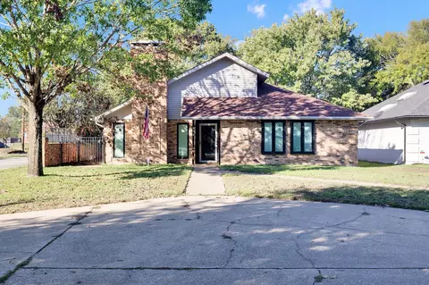 600 Pierce St, Lindale, TX 75771