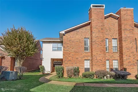 57 Meadow Creek Dr, Bossier City, LA 71111