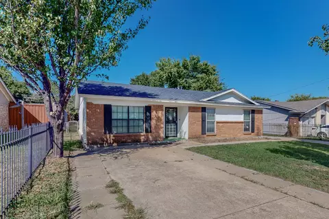 10125 Kittyhawk Ln, Dallas, TX 75217