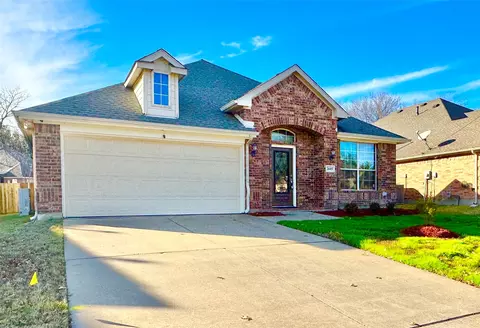 2605 Cherokee Ct, Mansfield, TX 76063