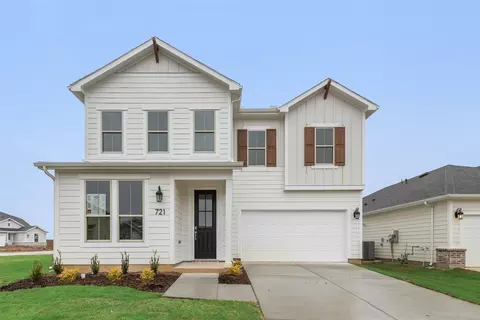 721 Marcus Ln, Crowley, TX 76036
