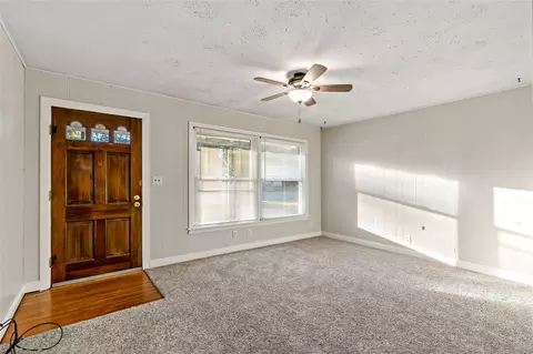 205 SE 23rd St SE, Paris, TX 75460