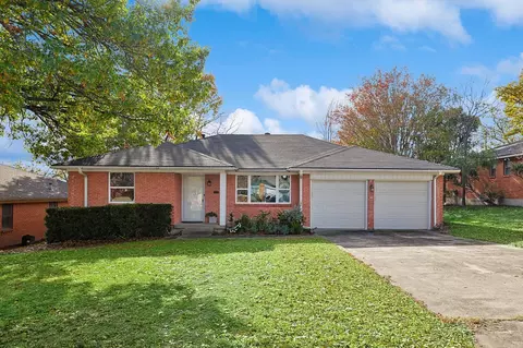 2477 Wildoak Cir, Dallas, TX 75228