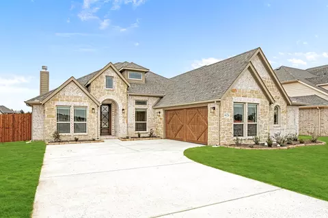 4626 Bel Air Dr, Midlothian, TX 76065