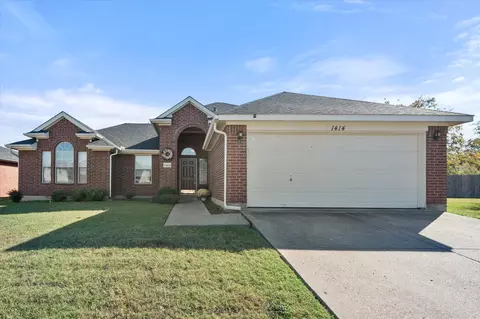 1414 Trevino Dr, Arlington, TX 76014