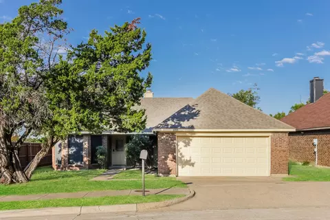 6935 Mountain Cedar Ln, Dallas, TX 75236