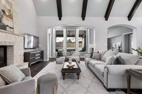 Living - 4008 Carmel Rd, Celina, TX 75009 photo 2 of 4