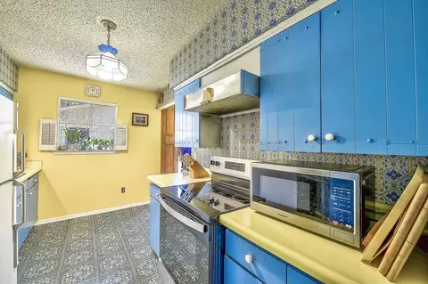 Kitchen - 2016 Sandy Trl, Richardson, TX 75080 photo 1 of 4