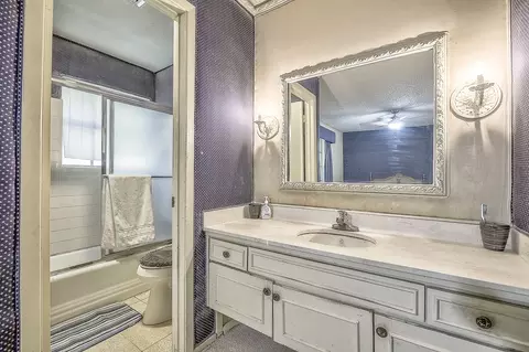 Bath - 2016 Sandy Trl, Richardson, TX 75080 photo 3 of 3
