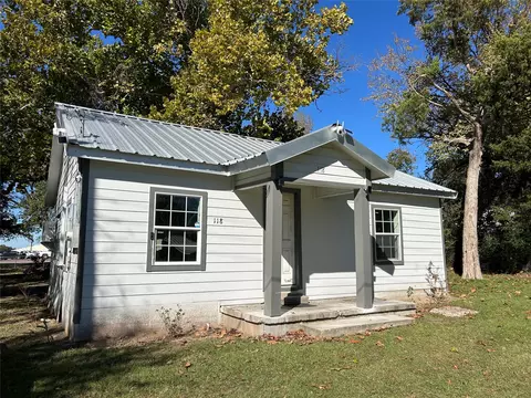 118 Merriman St, Buffalo, TX 75831
