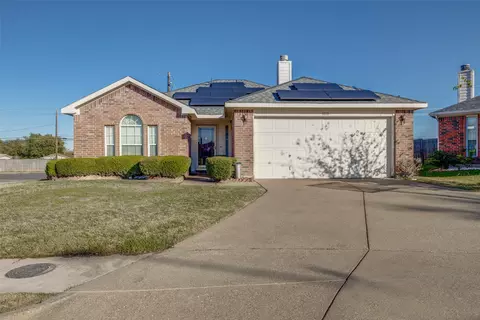 8018 Marielle Cir, Dallas, TX 75232