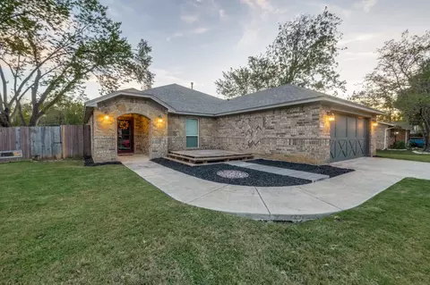 7908 Joreen Dr, North Richland Hills, TX 76180