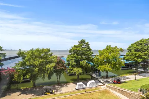 452 Yacht Club Dr #C, Rockwall, TX 75032
