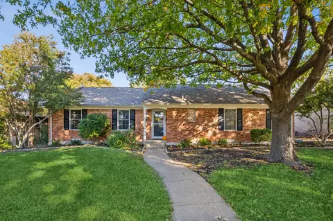 7833 Alto Caro Dr, Dallas, TX 75248