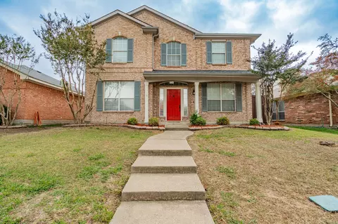 824 Parker Dr, Mesquite, TX 75181