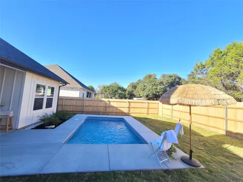 4825 Wichita St, Granbury, TX 76048
