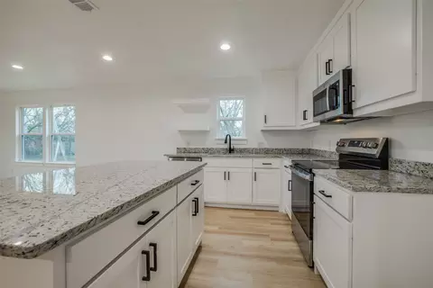 Kitchen - 203 Thomas St, Terrell, TX 75160 photo 2 of 2
