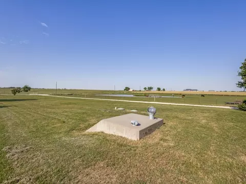 1078 Baker Rd, Pilot Point, TX 76258 photo 28