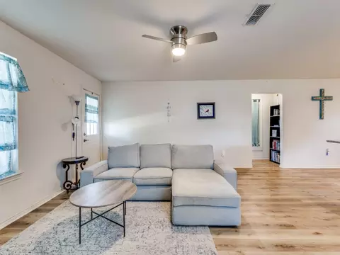 1078 Baker Rd, Pilot Point, TX 76258 photo 9