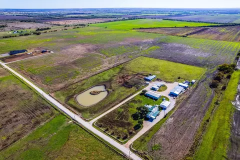 1078 Baker Rd, Pilot Point, TX 76258 photo 2