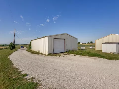 1078 Baker Rd, Pilot Point, TX 76258 photo 27