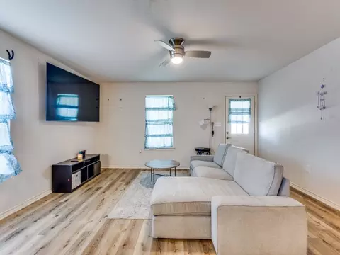 1078 Baker Rd, Pilot Point, TX 76258 photo 8