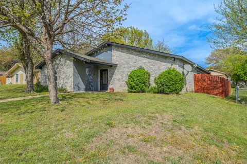 635 Southwood Ct, Duncanville, TX 75137