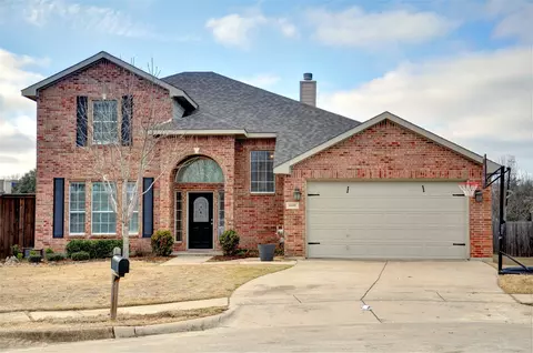 10352 Trevino Ln, Benbrook, TX 76126