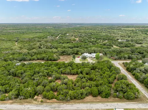 18062 Forrest Dr, Whitney, TX 76692