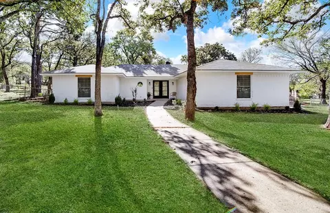 2120 Ladonna Ct, Burleson, TX 76028